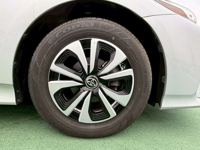 トヨタ プリウスＰＨＶ １．８ Ｓ R1年 () 99