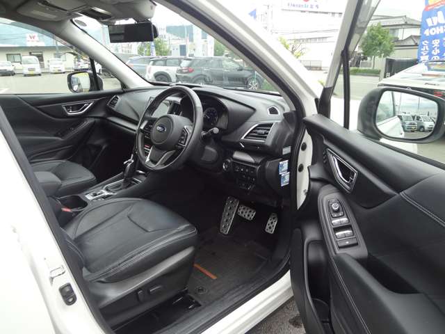 スバル フォレスター ２．５ プレミアム ４ＷＤ R1年 () 99