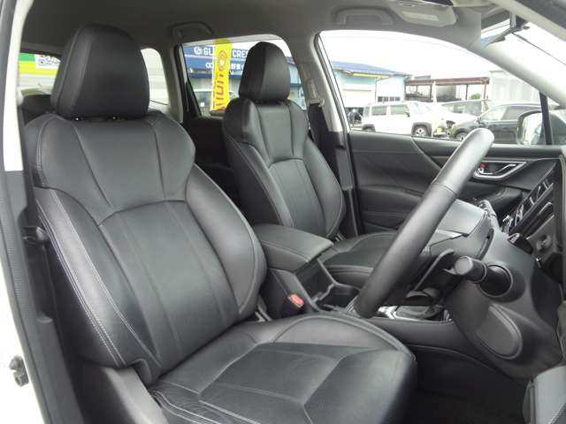 スバル フォレスター ２．５ プレミアム ４ＷＤ R1年 () 99