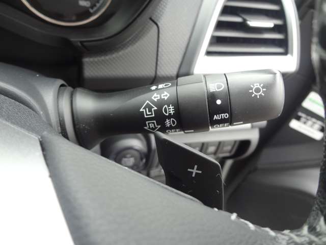 スバル フォレスター ２．５ プレミアム ４ＷＤ R1年 () 99