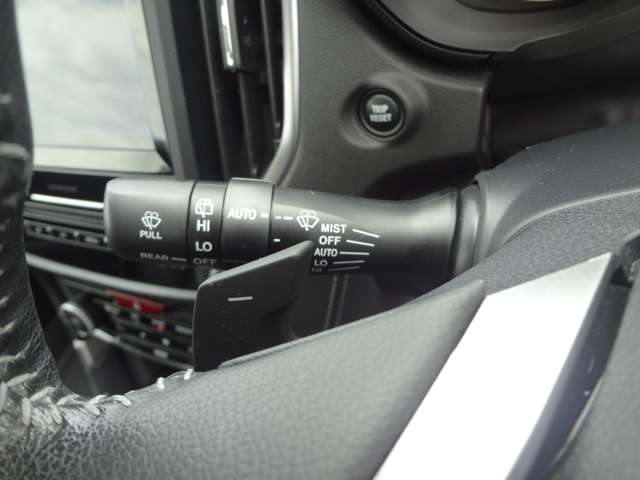 スバル フォレスター ２．５ プレミアム ４ＷＤ R1年 () 99