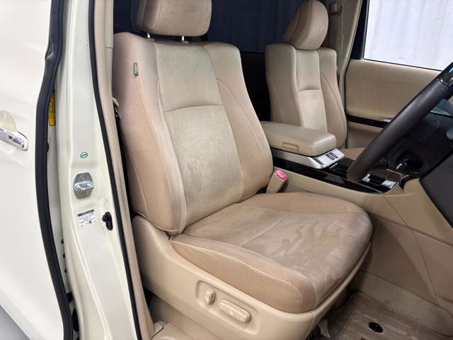 トヨタ アルファード　ハイブリッド ２．４ Ｇ ４ＷＤ H24年 (近畿) 99