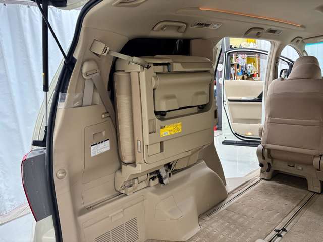 トヨタ アルファード　ハイブリッド ２．４ Ｇ ４ＷＤ H24年 (近畿) 99