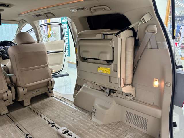 トヨタ アルファード　ハイブリッド ２．４ Ｇ ４ＷＤ H24年 (近畿) 99