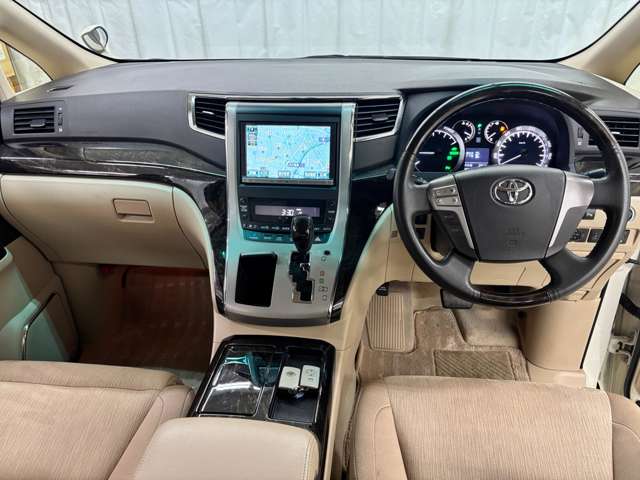 トヨタ アルファード　ハイブリッド ２．４ Ｇ ４ＷＤ H24年 (近畿) 99