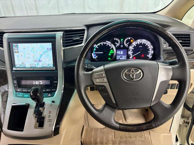 トヨタ アルファード　ハイブリッド ２．４ Ｇ ４ＷＤ H24年 (近畿) 99