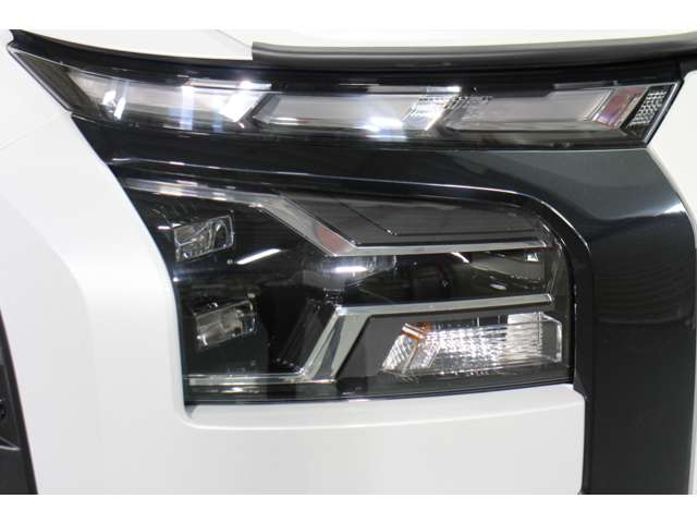 三菱 トライトン ２．４ ＧＳＲ ディーゼルターボ ４ＷＤ R6年 (関東) 99
