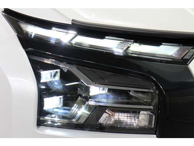 三菱 トライトン ２．４ ＧＳＲ ディーゼルターボ ４ＷＤ R6年 (関東) 99