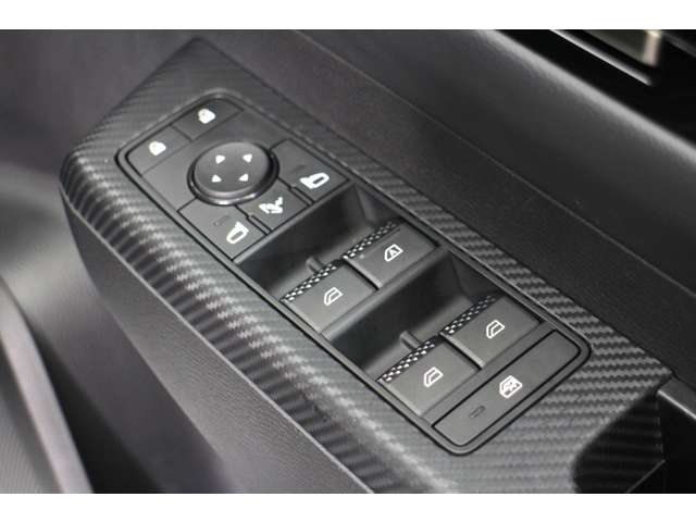 三菱 トライトン ２．４ ＧＳＲ ディーゼルターボ ４ＷＤ R6年 (関東) 99