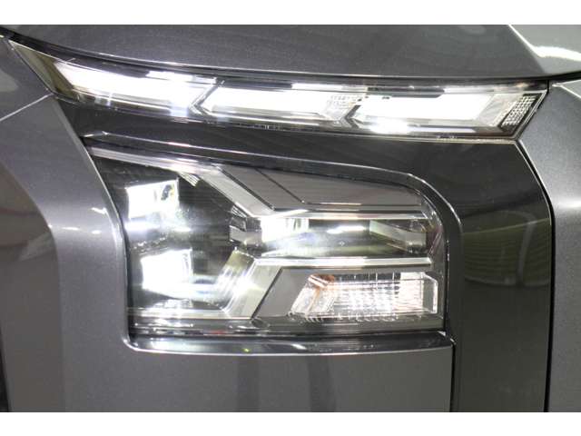 三菱 トライトン ２．４ ＧＳＲ ディーゼルターボ ４ＷＤ R7年 (関東) 99