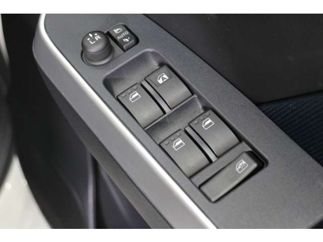 ダイハツ トール １．０ カスタムＧ ターボ R7年 (関東) 99