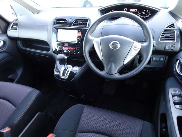 日産 セレナ ２．０ ハイウェイスター Ｓ－ＨＹＢＲＩＤ H25年 (関東) 99
