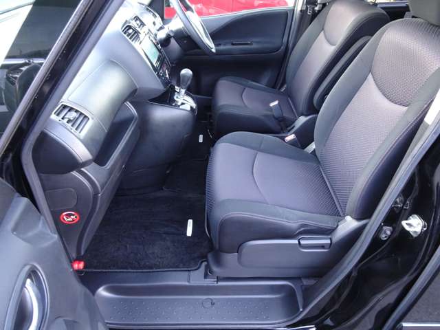 日産 セレナ ２．０ ハイウェイスター Ｓ－ＨＹＢＲＩＤ H25年 (関東) 99