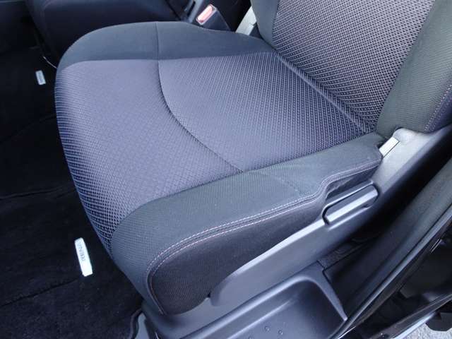 日産 セレナ ２．０ ハイウェイスター Ｓ－ＨＹＢＲＩＤ H25年 (関東) 99