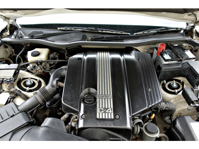 トヨタ クラウンマジェスタ ３．０ Ｃタイプ H13年 (東海) 99