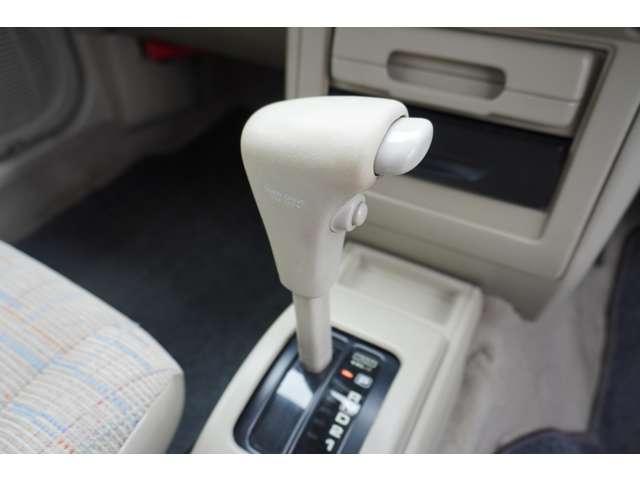 日産 ラシーン １．５ タイプＩＩ ４ＷＤ H9年 (関東) 99