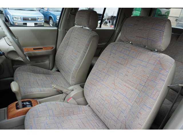 日産 ラシーン １．５ タイプＩＩ ４ＷＤ H9年 (関東) 99