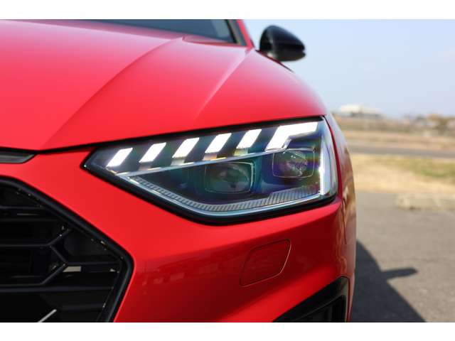 アウディ Ａ４　アバント ４０ ＴＤＩ クワトロ Ｓライン ディーゼルターボ ４ＷＤ R3年 (東海) 99