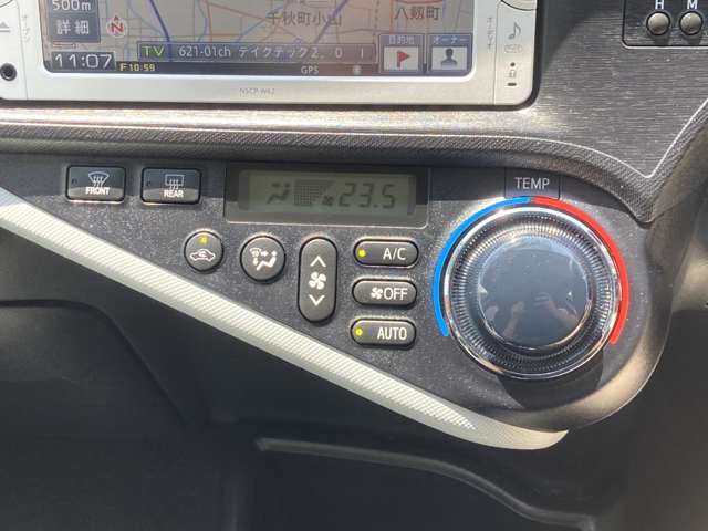 トヨタ アクア １．５ Ｓ H25年 (東海) 99