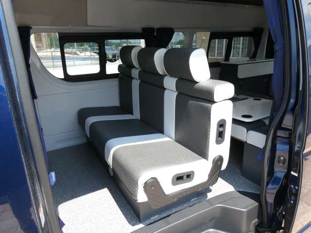トヨタ ハイエースバン ティピーアウトドアデザイン H29年 (関東) 99