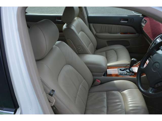 トヨタ セルシオ ４．０ Ｃ仕様 H12年 (東海) 99