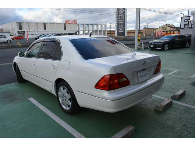 トヨタ セルシオ ４．３ Ａ仕様 ＥＲバージョン H13年 (東海) 99