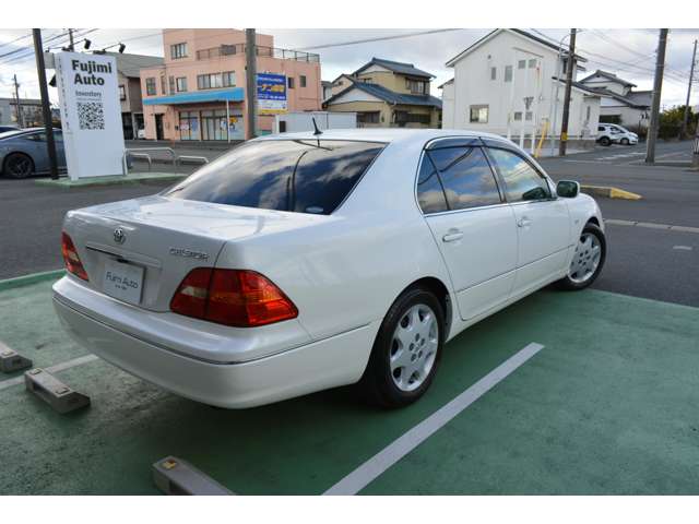 トヨタ セルシオ ４．３ Ａ仕様 ＥＲバージョン H13年 (東海) 99