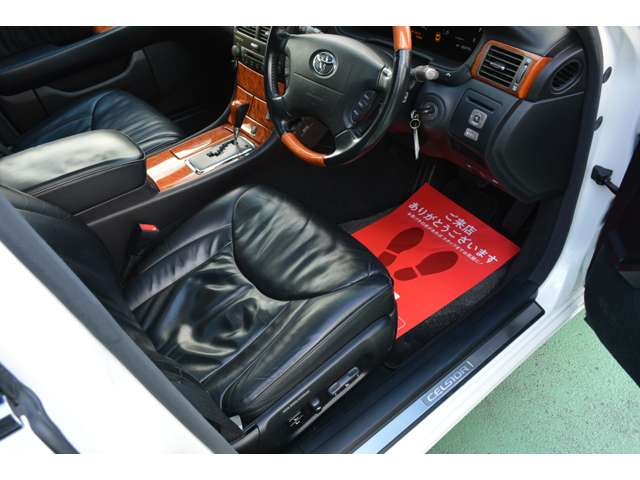 トヨタ セルシオ ４．３ Ａ仕様 ＥＲバージョン H13年 (東海) 99