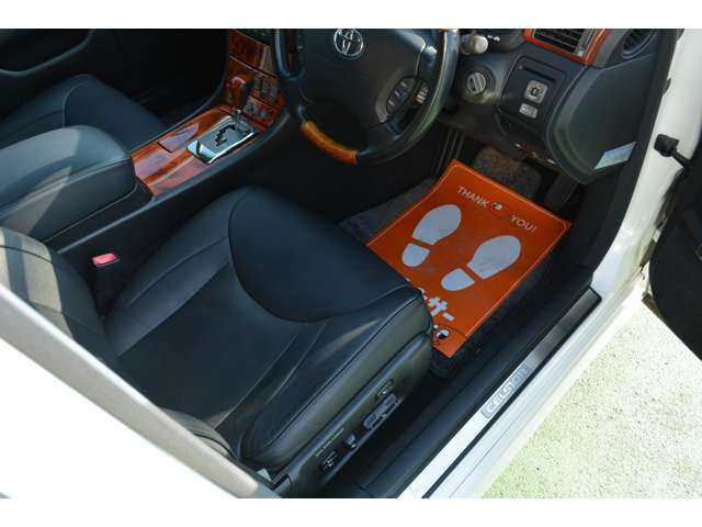 トヨタ セルシオ ４．３ Ｃ仕様 インテリアセレクション H15年 (東海) 99