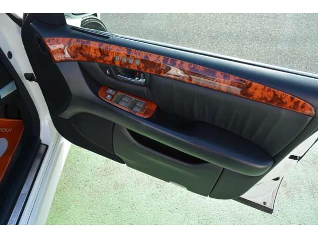 トヨタ セルシオ ４．３ Ｃ仕様 インテリアセレクション H15年 (東海) 99