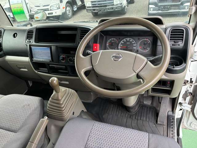 日産 アトラス ２．０ ダブルキャブ スーパーロー H27年 (関東) 99