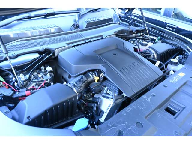 ランドローバー ディフェンダー １１０ オクタ エディション ワン ４．４Ｌ Ｐ６３５ ４ＷＤ R7年 (関東) 99