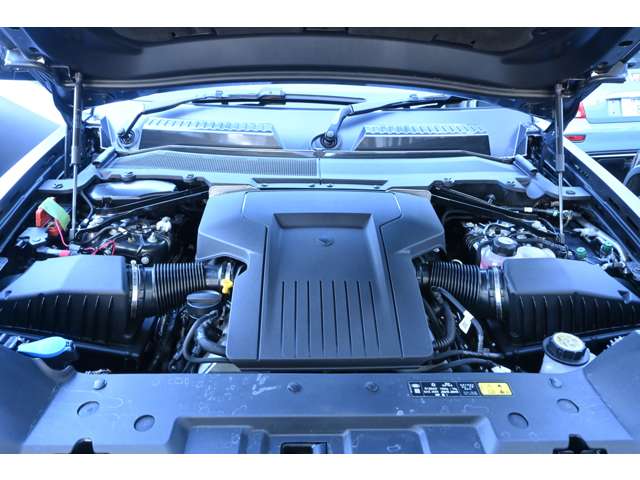 ランドローバー ディフェンダー １１０ オクタ エディション ワン ４．４Ｌ Ｐ６３５ ４ＷＤ R7年 (関東) 99