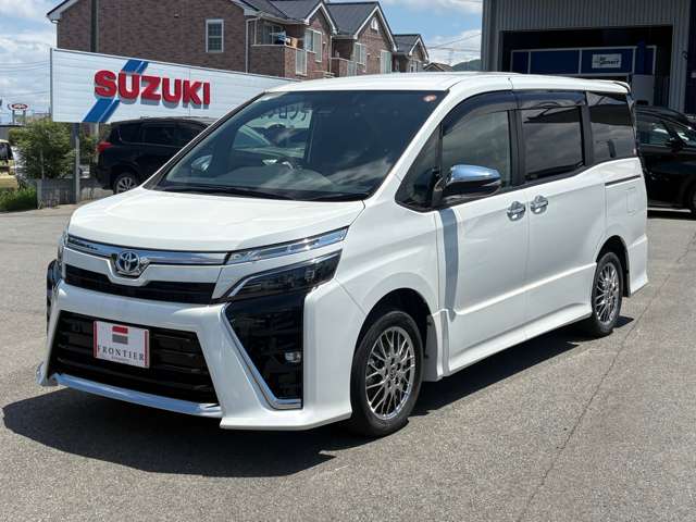トヨタ ヴォクシー １．８ ハイブリッド ＺＳ 煌ＩＩＩ R3年 (九州・沖縄) 99