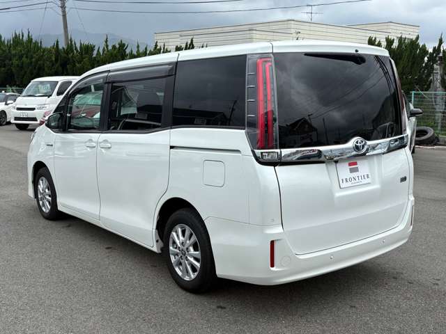 トヨタ ノア １．８ ハイブリッド Ｘ R1年 (九州・沖縄) 99