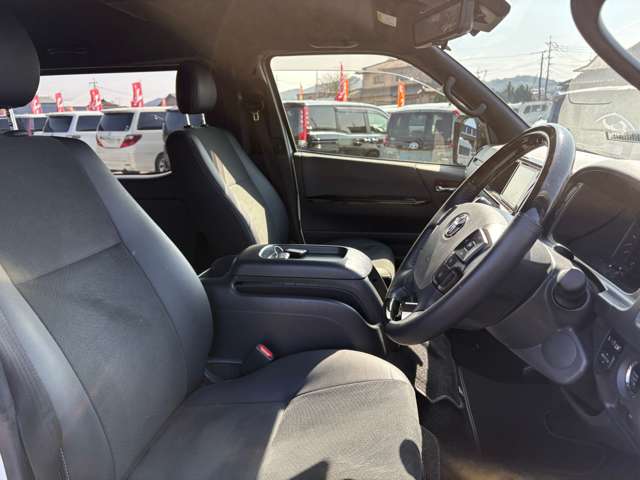 トヨタ ハイエースバン ２．７ スーパーＧＬ ダークプライムＩＩ ワイド ミドルルーフ ロングボディ ４ＷＤ R5年 (九州・沖縄) 99