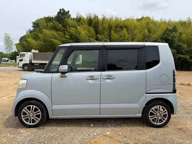 ホンダ Ｎ　ＢＯＸ ６６０ カスタムＧ ＳＳパッケージ H25年 (東海) 99