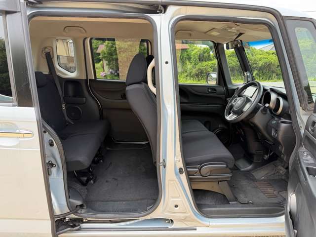 ホンダ Ｎ　ＢＯＸ ６６０ カスタムＧ ＳＳパッケージ H25年 (東海) 99