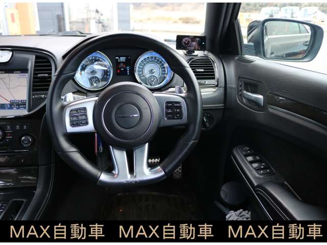 クライスラー ３００ ＳＲＴ８ H25年 (関東) 99