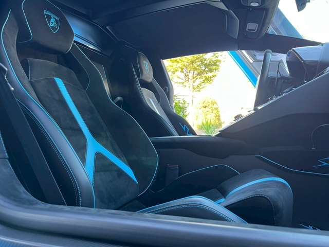 ランボルギーニ アヴェンタドールロードスタ ＬＰ７５０－４ スーパーヴェローチェ ４ＷＤ H28年 (東海) 99