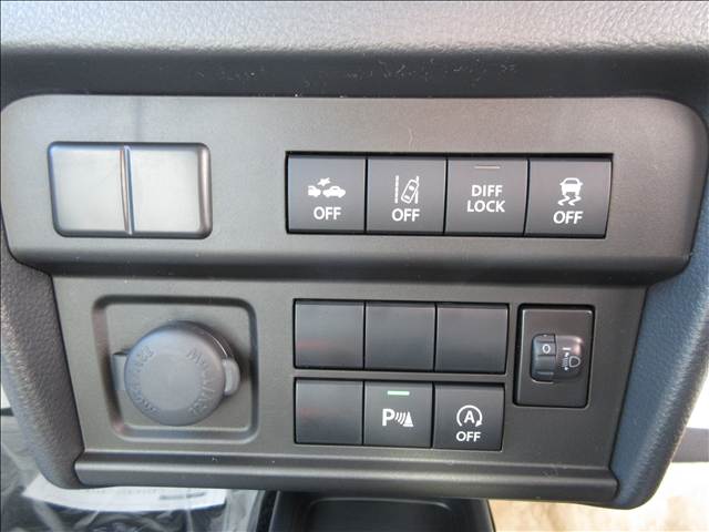 スズキ キャリイバン ＫＣ農繁 ４ＷＤ ５Ｆ R8年 (関東) 99
