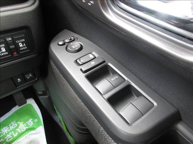 ホンダ Ｎ－ＢＯＸ Ｎ－ＢＯＸ カスタム ホンダセンシング R7年 (関東) 99
