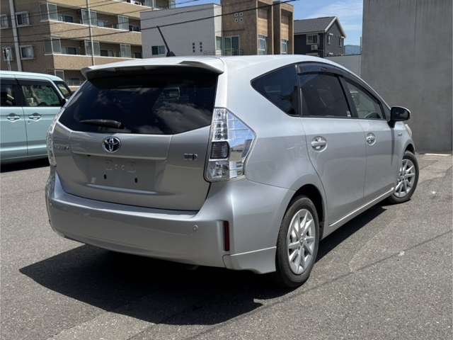 トヨタ プリウスΑ １．８ Ｓ H25年 (甲信越・北陸) 99