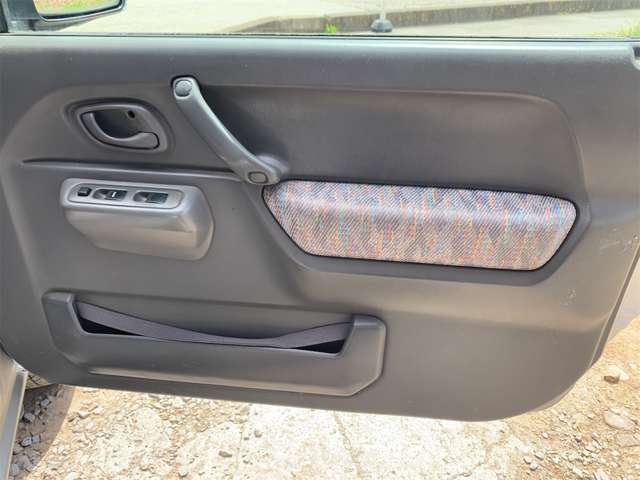 スズキ ジムニー ６６０ ＸＣ ４ＷＤ H13年 () 99