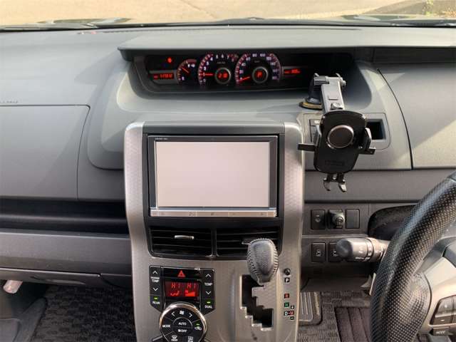 トヨタ ヴォクシー ２．０ ＺＳ 煌Ｚ ４ＷＤ H25年 () 99