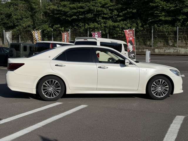 トヨタ クラウン　ハイブリッド ハイブリッド ２．５ ロイヤルサルーン H25年 (九州・沖縄) 99