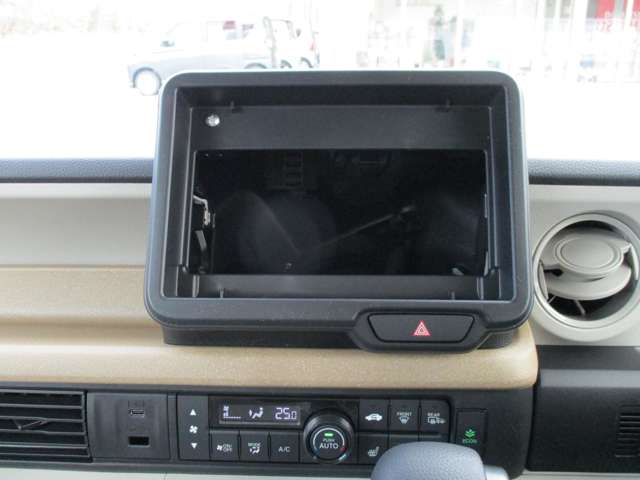 ホンダ Ｎ　ＢＯＸ ６６０ ファッションスタイル ２トーン ４ＷＤ R8年 (東北) 99