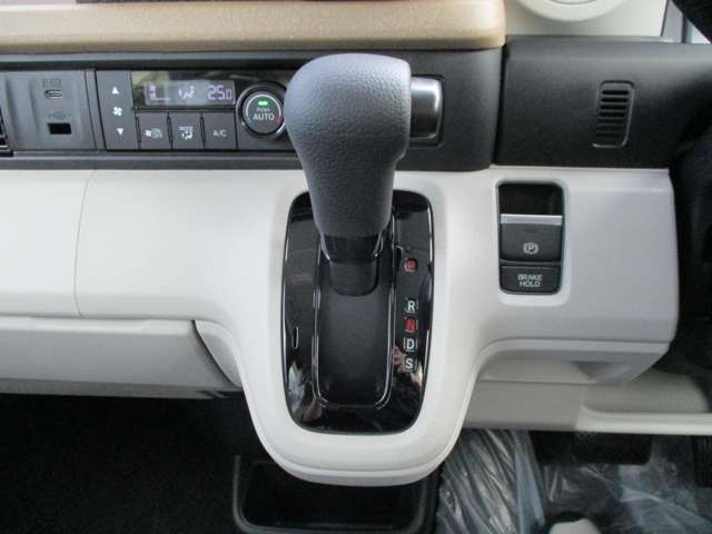 ホンダ Ｎ　ＢＯＸ ６６０ ファッションスタイル ２トーン ４ＷＤ R8年 (東北) 99