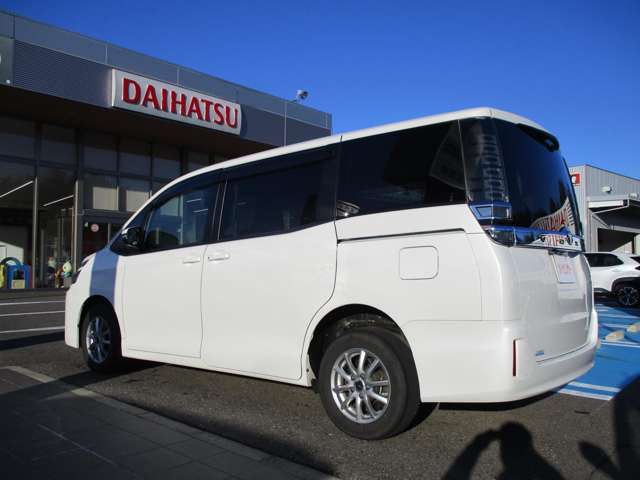 トヨタ ヴォクシー ２．０ Ｘ ４ＷＤ H30年 (東北) 99