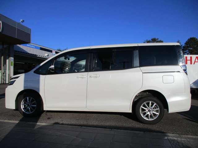 トヨタ ヴォクシー ２．０ Ｘ ４ＷＤ H30年 (東北) 99